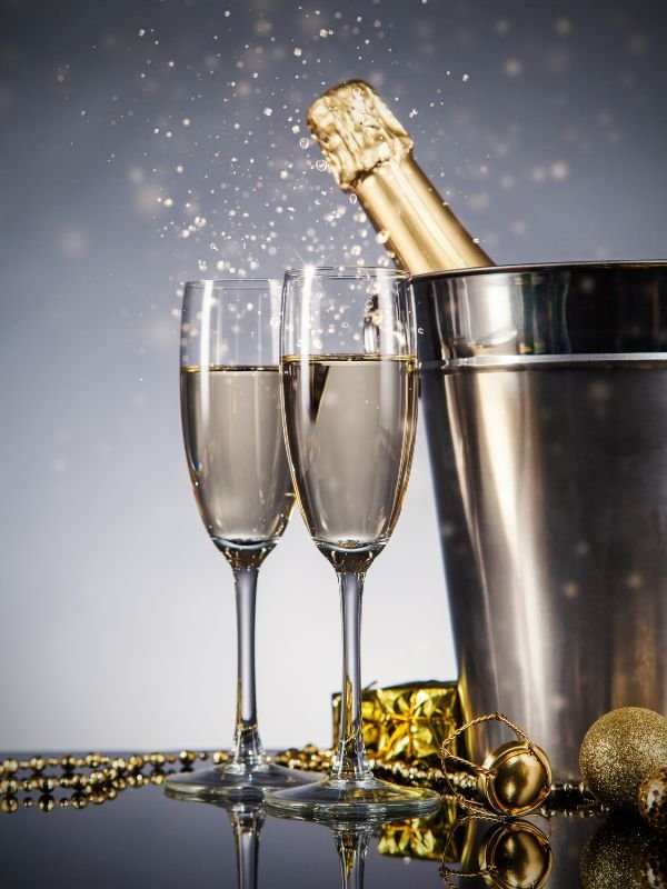 Champagne Showers Theme